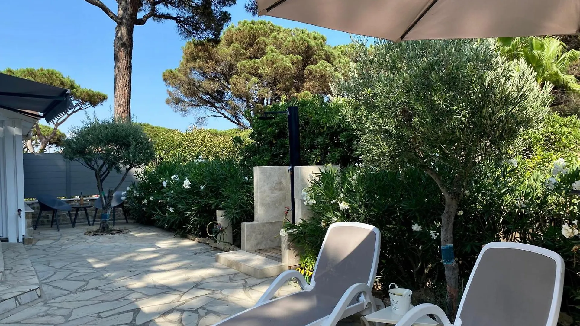 La Maison D Oliver Gassin Holiday home